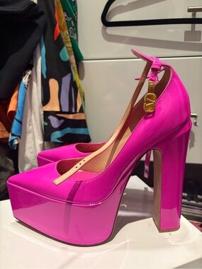 Valentino Fuchsia Patent Platform Pumps with Ankle Strap
